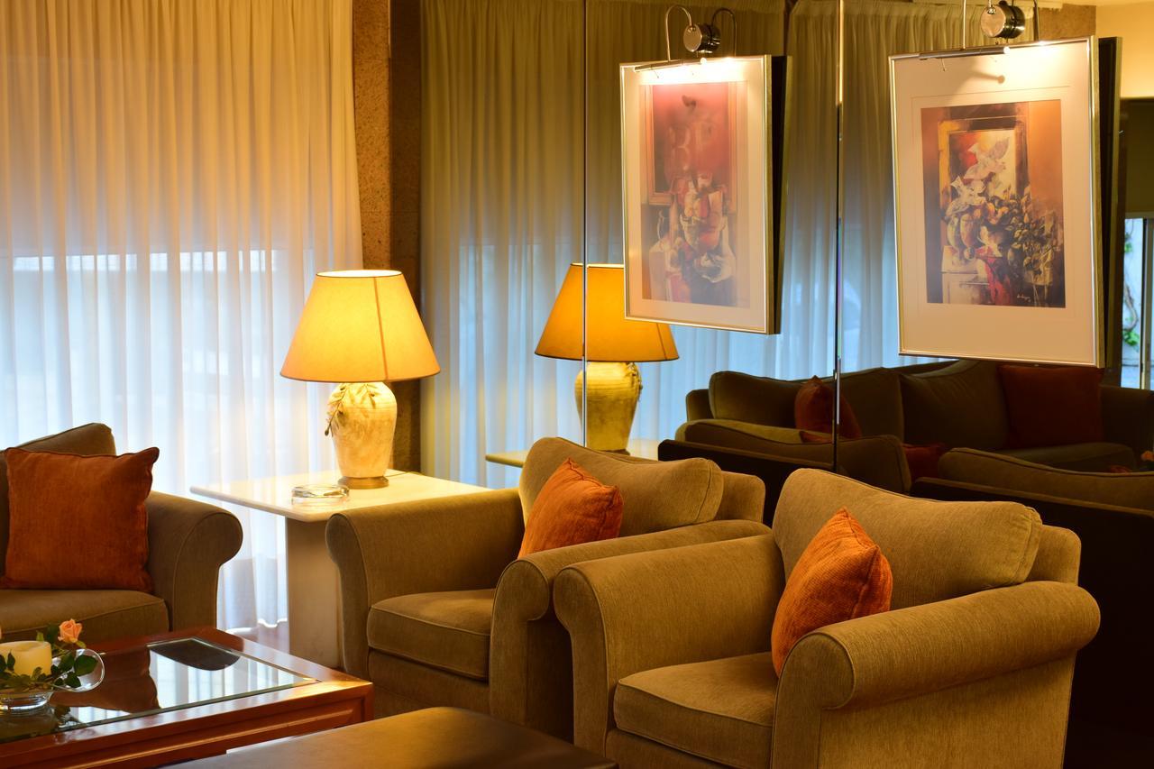 Hotel Galaxias アグリニオ エクステリア 写真