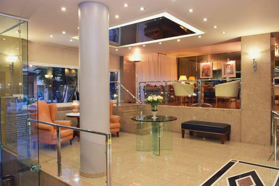 Hotel Galaxias アグリニオ エクステリア 写真